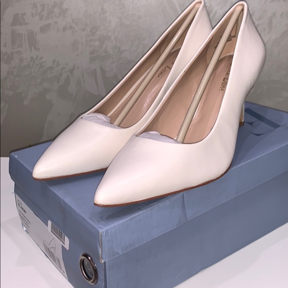 ESSEX LANE WHITE EL-DEMY PUMP SIZE 9